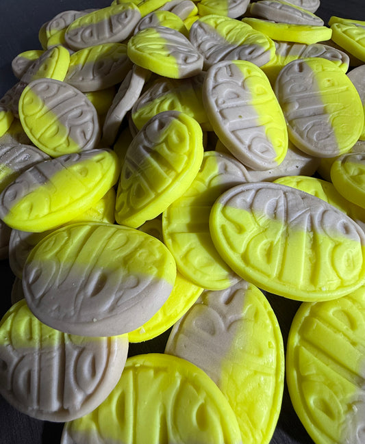 1/2 of Swedish Banana and Toffee Bubs